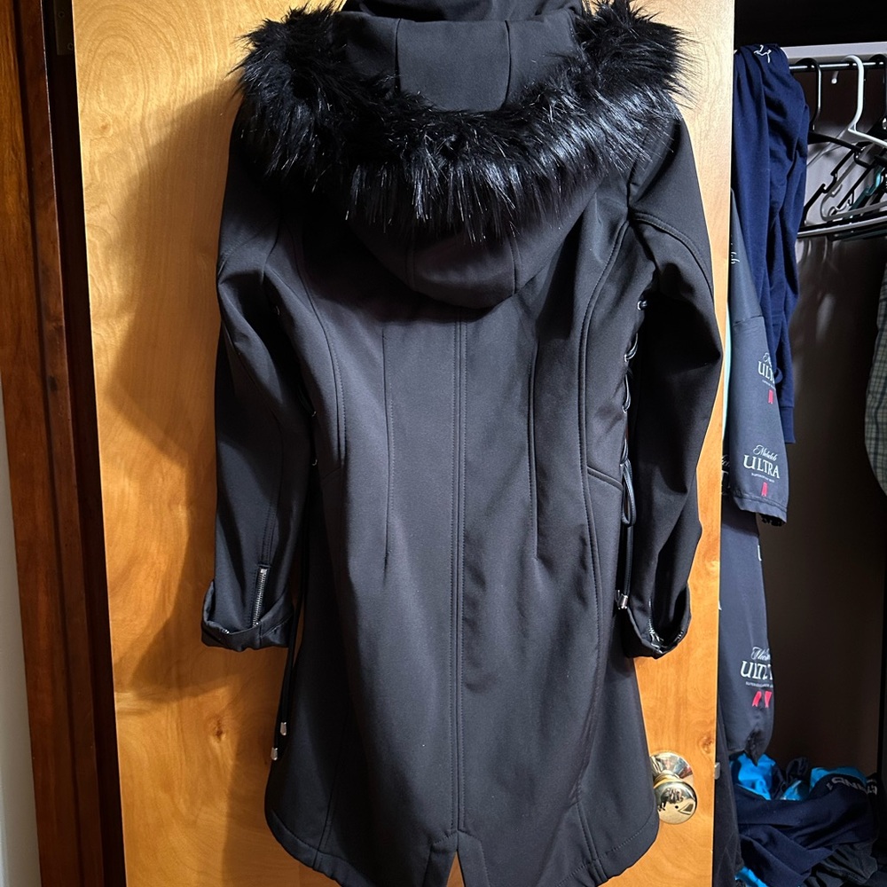 GUESS Women's Black Fur-Trimmed Hooded Coat
